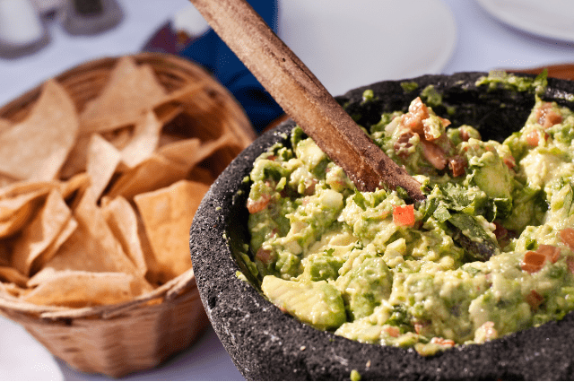 can dogs eat guacamole?